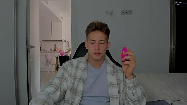 Snapshot of find0m_master chatting on 03/13/26, 03:18 find0m master online show from 03/13/26, 03:18