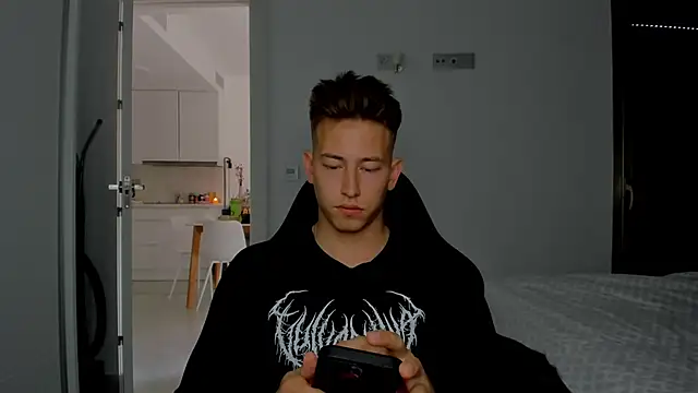 Snapshot of find0m_master chatting on 03/17/26, 03:26 find0m master online show from 03/17/26, 03:26