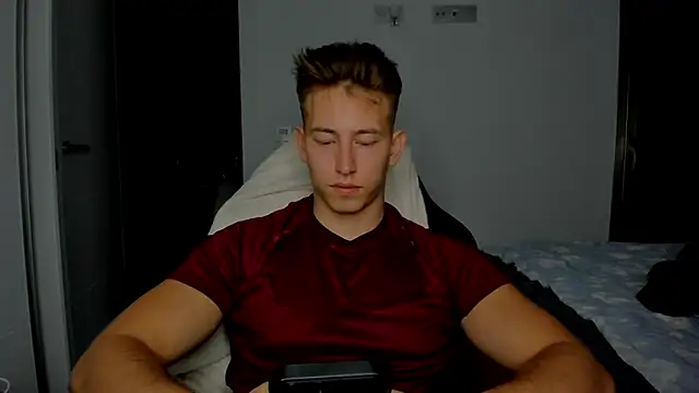 Snapshot of find0m_master chatting on 03/25/26, 12:16 find0m master online show from 03/25/26, 12:16