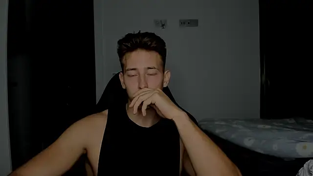 Snapshot of find0m_master chatting on 04/11/26, 06:45 find0m master online show from 04/11/26, 06:45