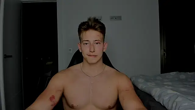 Snapshot of find0m_master chatting on 04/12/26, 07:19 find0m master online show from 04/12/26, 07:19