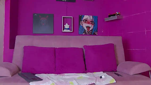 Snapshot of Aranzza_Ross chatting on 11/21/25, 07:56 Aranzza Ross online show from 11/21/25, 07:56