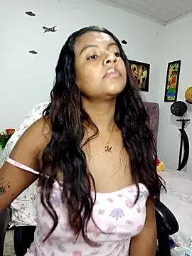 vannesitha25 online show from 01/07/26, 09:28