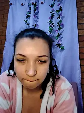 Miacollins12 online show from 10/14/25, 06:47