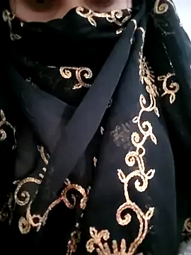 RAYI Queen 15 online show from 11/30/25, 04:11