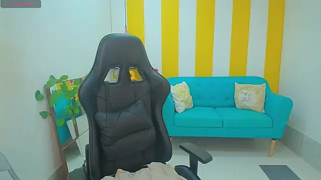 ririlennox online show from 10/10/25, 11:31