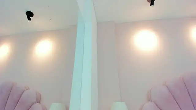 Snapshot of xxx-alana_sweet chatting on 10/28/25, 11:58 xxx-alana sweet online show from 10/28/25, 11:58