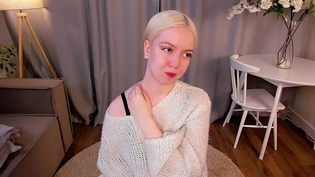 TinaStevenson online show from 11/04/25, 10:31