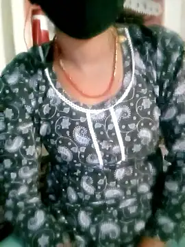 Snapshot of Sexy_Riya_Bhabhi chatting on 10/30/25, 03:46 Sexy Riya Bhabhi online show from 10/30/25, 03:46