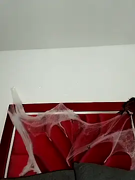 NaomiGrace  online show from 10/18/25, 10:49