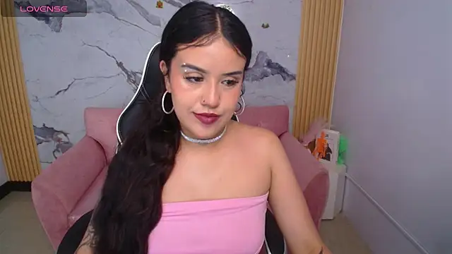 ailyn ch1 online show from 10/20/25, 10:21