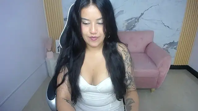 Snapshot of ailyn_ch1 chatting on 01/14/26, 07:41 ailyn ch1 online show from 01/14/26, 07:41
