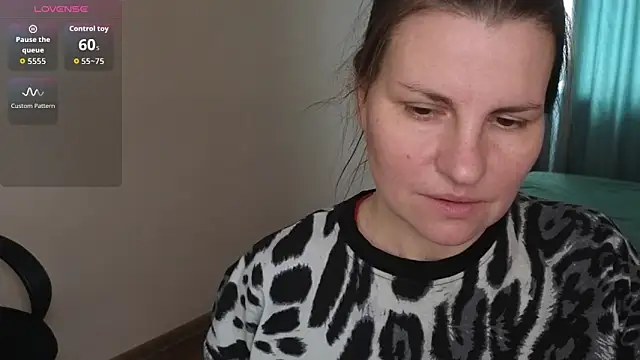 Snapshot of Mirabelle_Velvet chatting on 11/21/25, 09:08 Mirabelle Velvet online show from 11/21/25, 09:08