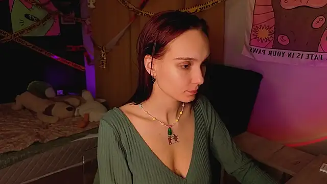 Snapshot of Aurisinst chatting on 11/01/25, 02:41 Aurisinst online show from 11/01/25, 02:41