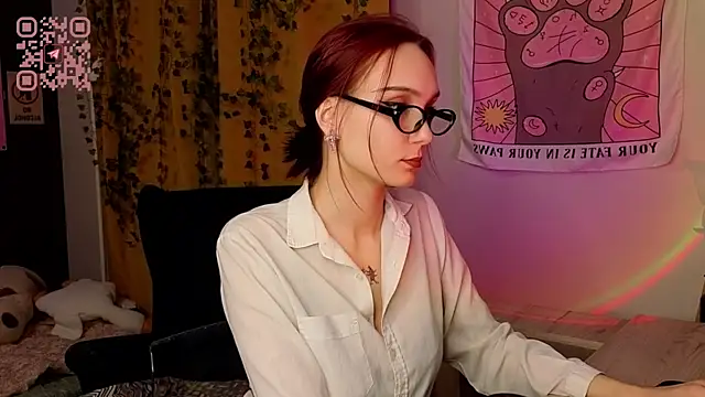 Snapshot of Aurisinst chatting on 11/08/25, 03:34 Aurisinst online show from 11/08/25, 03:34