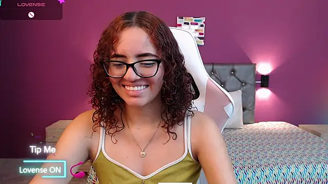 Snapshot of Dulcee_Gaby chatting on 03/29/26, 11:43 Dulcee Gaby online show from 03/29/26, 11:43