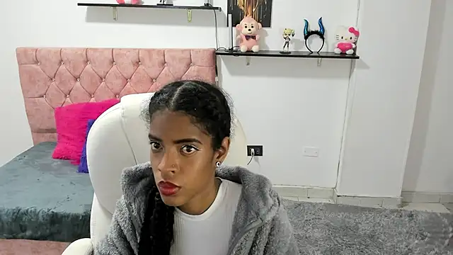 thianahorny online show from 11/30/25, 02:04