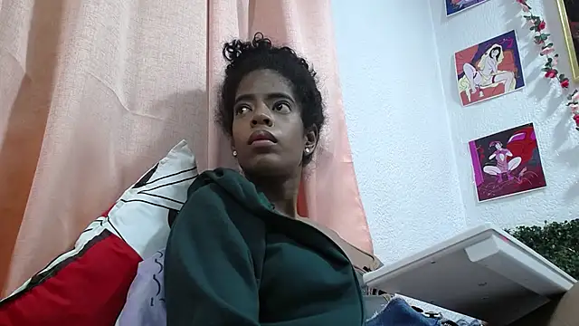 thianahorny online show from 05/15/26, 01:23