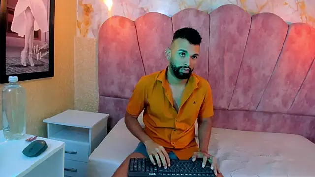 onlymen2025 online show from 10/10/25, 11:53