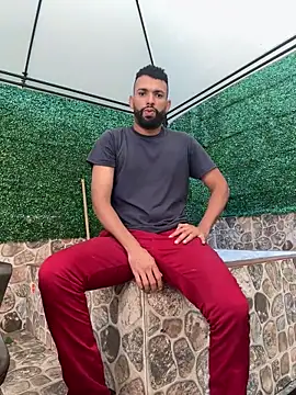 onlymen2025 online show from 10/15/25, 07:47