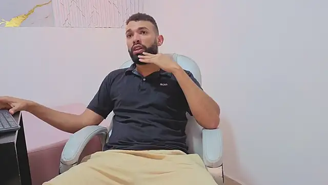 onlymen2025 online show from 12/04/25, 07:33