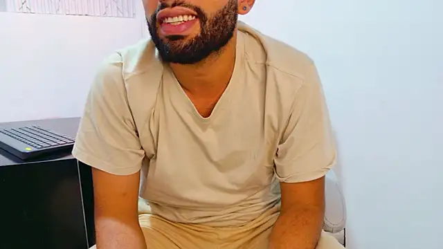 onlymen2025 online show from 12/13/25, 07:53