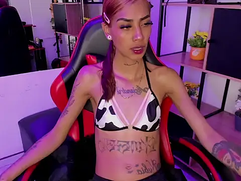 KarlaSlutSkinny   online show from 12/19/25, 03:24