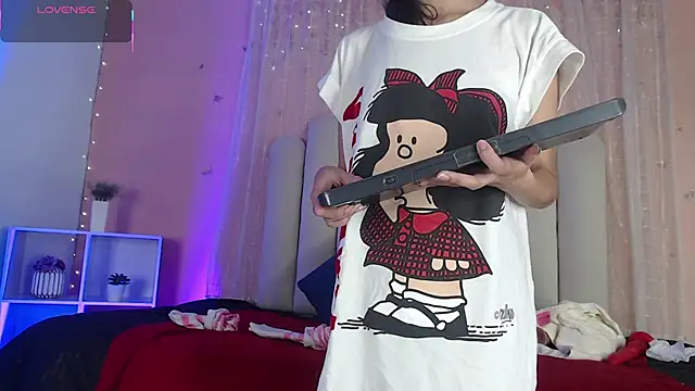 Snapshot of SweetRenata_ chatting on 01/09/26, 11:24 SweetRenata online show from 01/09/26, 11:24