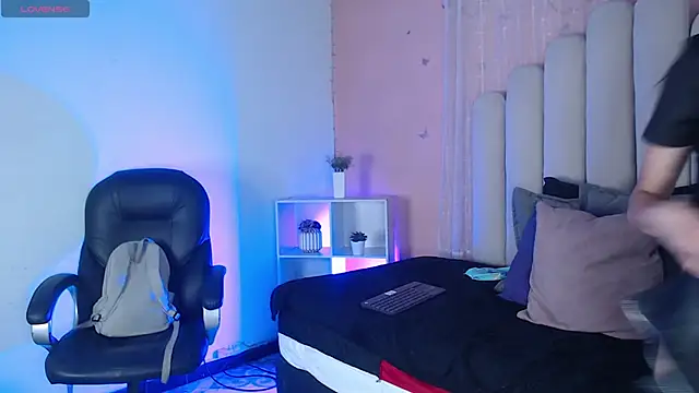 Snapshot of SweetRenata_ chatting on 01/17/26, 11:26 SweetRenata online show from 01/17/26, 11:26