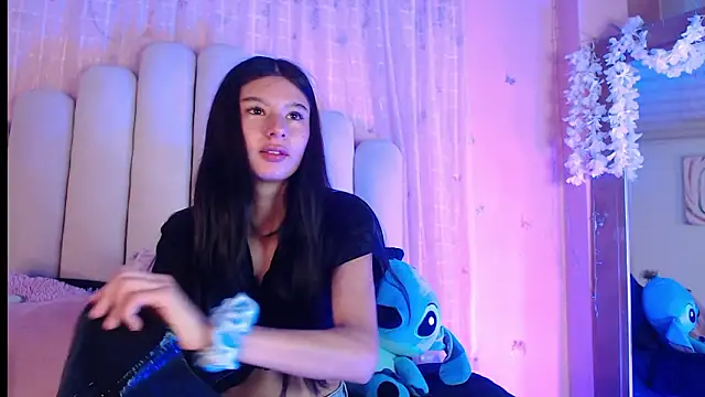 Snapshot of SweetRenata_ chatting on 02/09/26, 11:36 SweetRenata online show from 02/09/26, 11:36