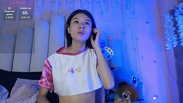 Snapshot of SweetRenata_ chatting on 02/17/26, 12:34 SweetRenata online show from 02/17/26, 12:34