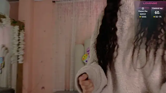 SweetRenata  online show from 07/14/26, 11:38