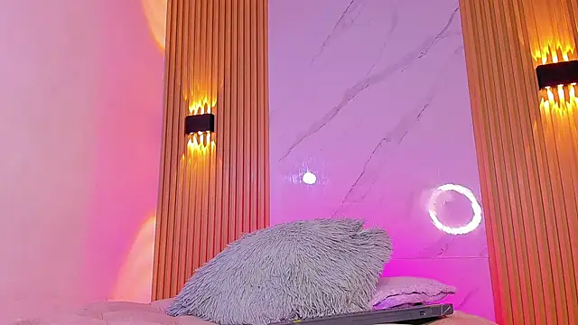 Ethan thouse online show from 11/28/25, 08:06