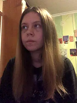 LunaVirelle online show from 10/13/25, 06:19