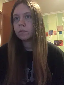 Snapshot of LunaVirelle chatting on 03/23/26, 08:35 LunaVirelle online show from 03/23/26, 08:35