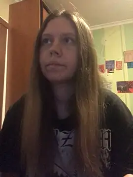 Snapshot of LunaVirelle chatting on 04/18/26, 08:20 LunaVirelle online show from 04/18/26, 08:20