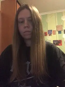 Snapshot of LunaVirelle chatting on 04/21/26, 05:50 LunaVirelle online show from 04/21/26, 05:50