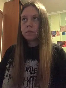 Snapshot of LunaVirelle chatting on 04/23/26, 08:00 LunaVirelle online show from 04/23/26, 08:00