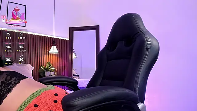 evelyn samantha online show from 10/23/25, 01:49