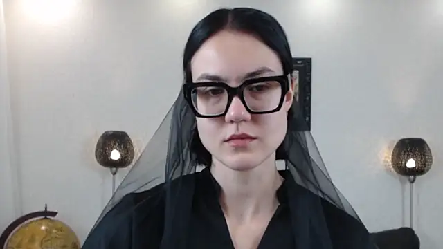 Snapshot of Marie_Fitch chatting on 10/31/25, 01:56 Marie Fitch online show from 10/31/25, 01:56