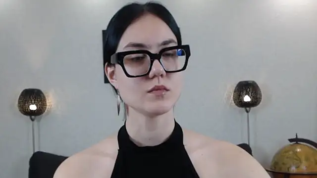 Snapshot of Marie_Fitch chatting on 11/08/25, 01:50 Marie Fitch online show from 11/08/25, 01:50