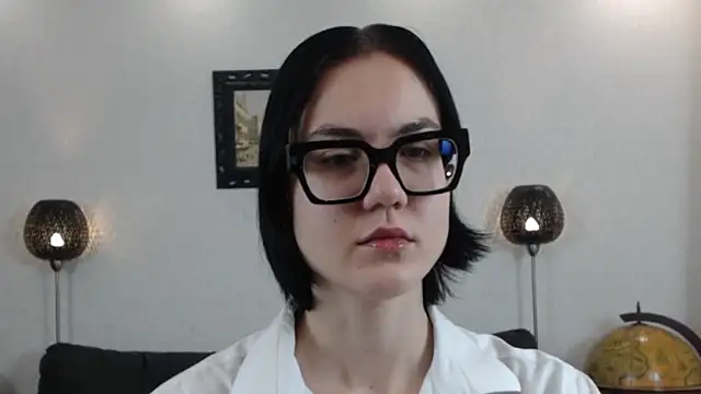 Snapshot of Marie_Fitch chatting on 11/28/25, 02:47 Marie Fitch online show from 11/28/25, 02:47