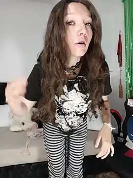 Snapshot of Lucy_colee chatting on 03/03/26, 04:57 Lucy colee online show from 03/03/26, 04:57