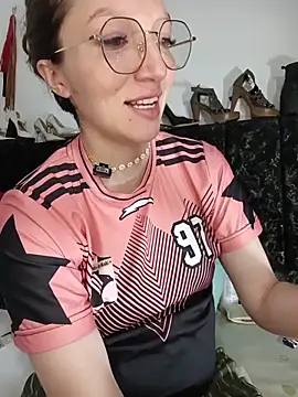 Snapshot of Lucy_colee chatting on 03/14/26, 05:40 Lucy colee online show from 03/14/26, 05:40