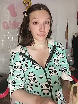 Snapshot of Lucy_colee chatting on 03/31/26, 06:41 Lucy colee online show from 03/31/26, 06:41