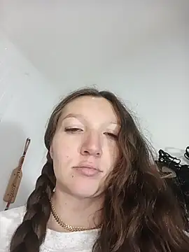 Snapshot of Lucy_colee chatting on 04/11/26, 02:21 Lucy colee online show from 04/11/26, 02:21