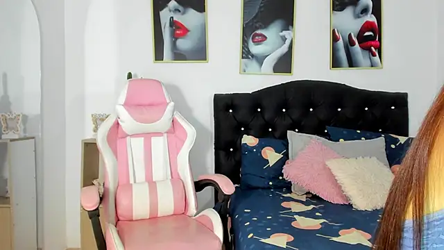 Ellenstefany   online show from 10/28/25, 12:58