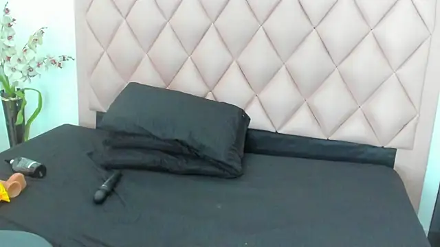 Snapshot of Rosse__Carter1 chatting on 06/03/26, 08:36 Rosse Carter1 online show from 06/03/26, 08:36