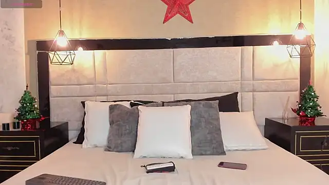 RousseWalker online show from 12/04/25, 12:14