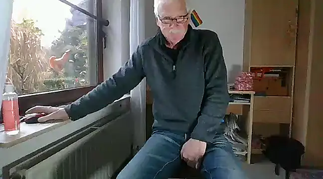 super-snoopy online show from 12/08/24, 09:24